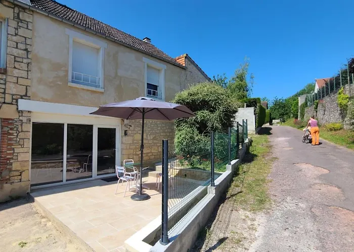 Casa vacanze Maison En Pierre De Caen Charmante Et Confortable Et Sa Terrasse Privative Entre Terre Et *