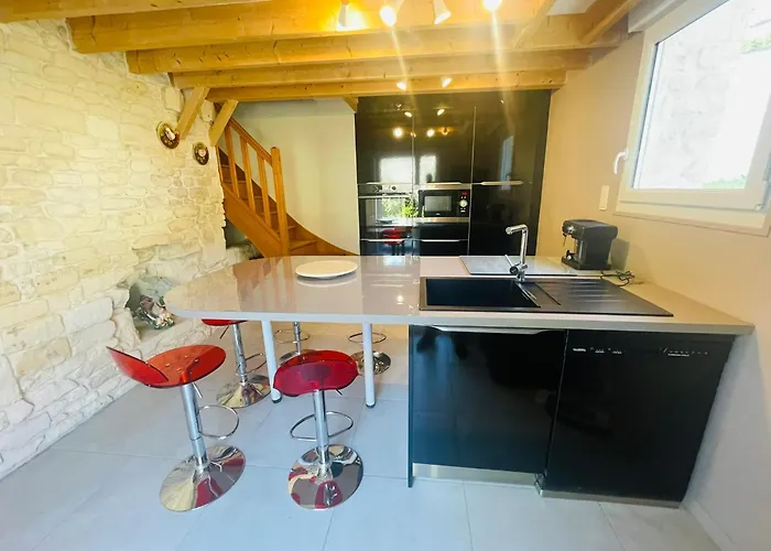 Maison En Pierre De Caen Charmante Et Confortable Et Sa Terrasse Privative Entre Terre Et Bretteville-sur-Odon